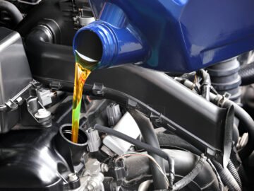 Fluids and Oils Needed by Cars